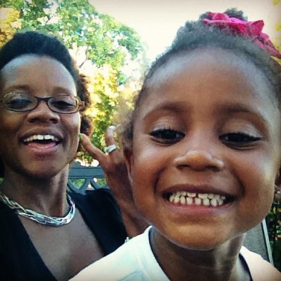 Meet your Posher, Trudes - Picture 1 of 6